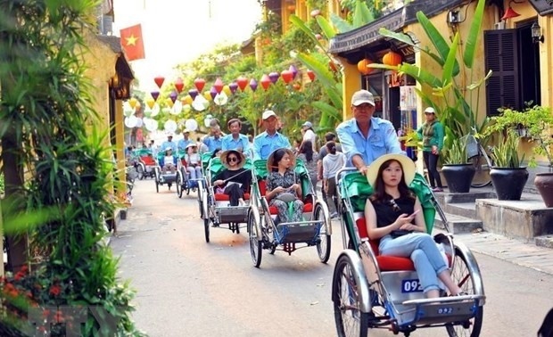 Conference seeks ways to boost tourism recovery
